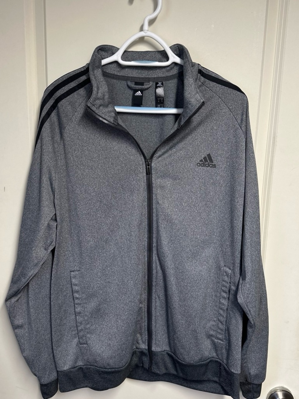 adidas Men’s Gray Performance Full-Zip Jacket with Black Stripes size xl XLarge